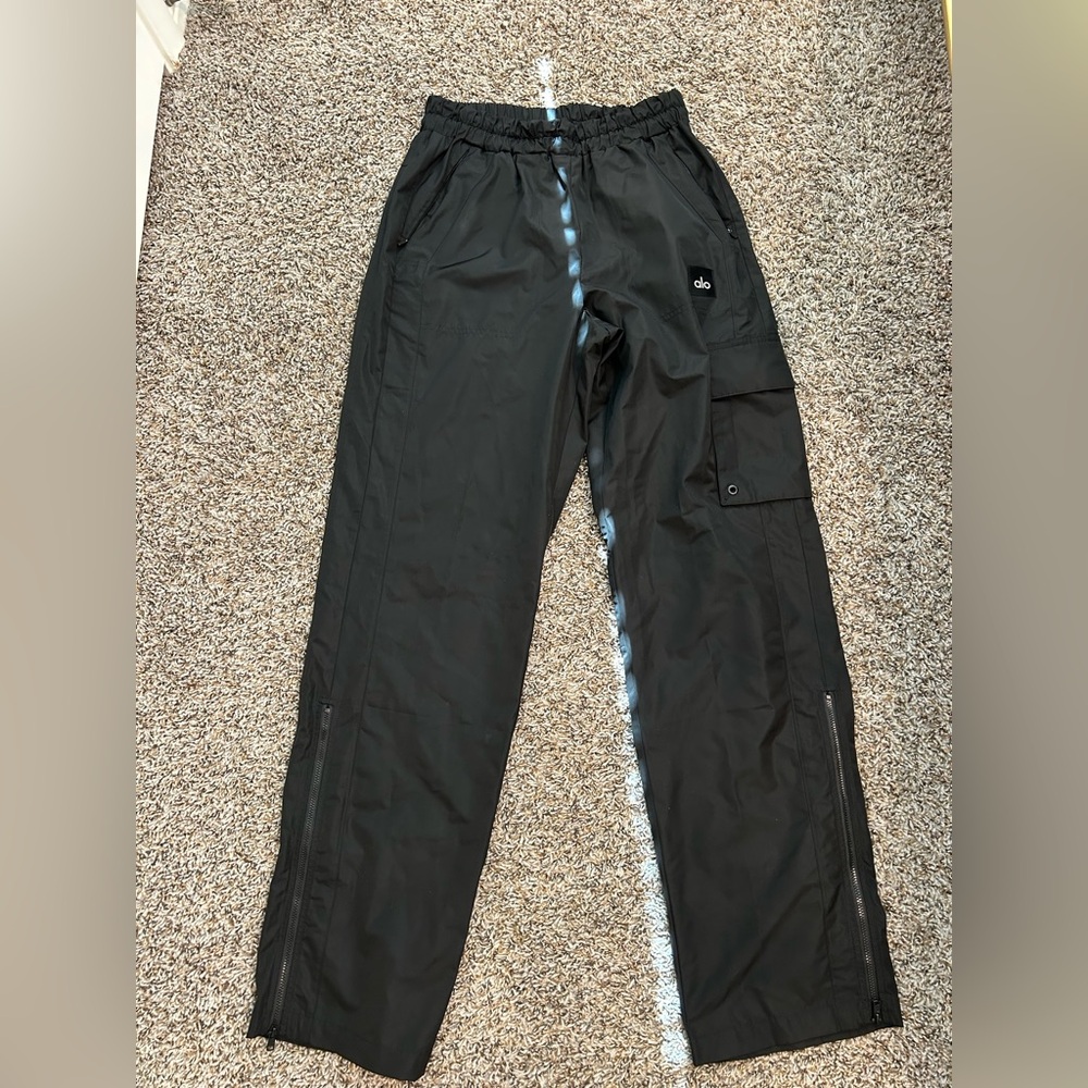 ALO Yoga International Wide Leg
City Pant in Black